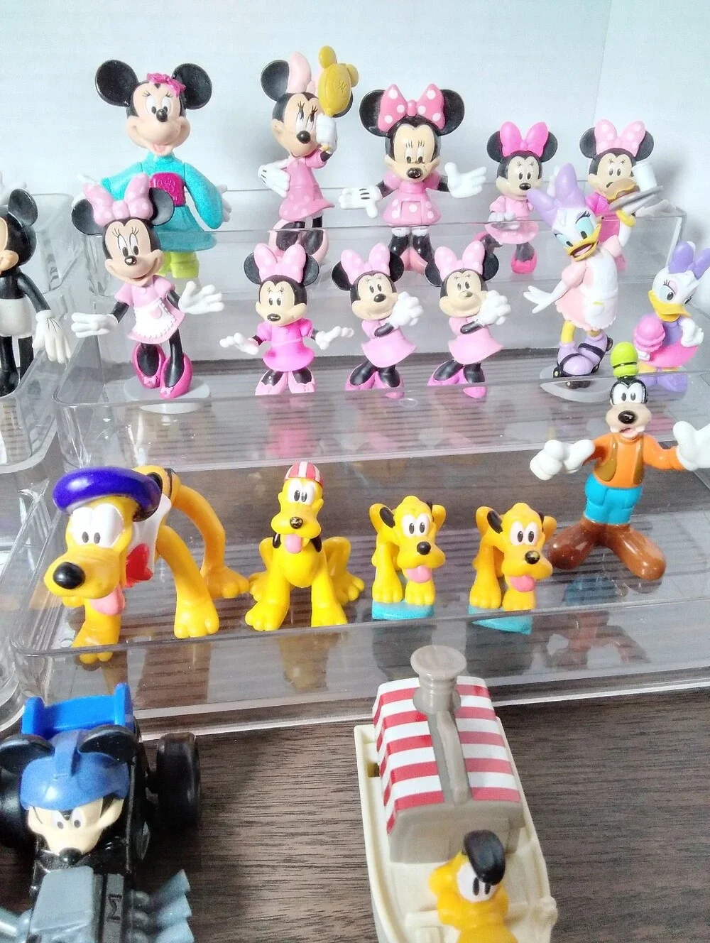 Disney Mickey & Friends Bundle (37) Pieces.